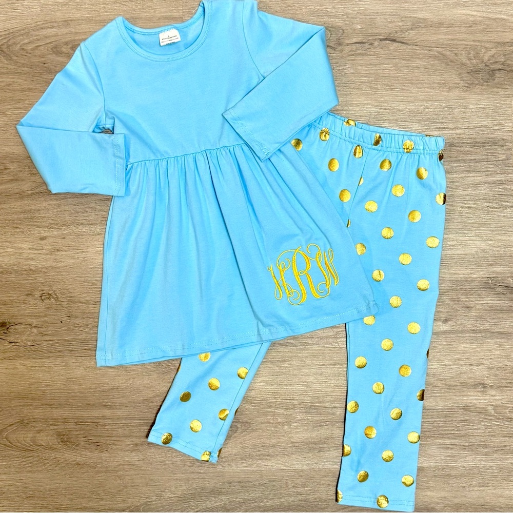 Please Read - New Girl’s L 4-5 Monogrammed Blue and Gold Dot Boutique Outfit